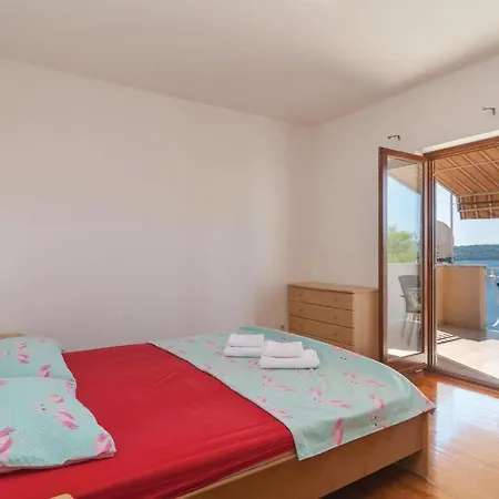 Amazing In With House Sea View *